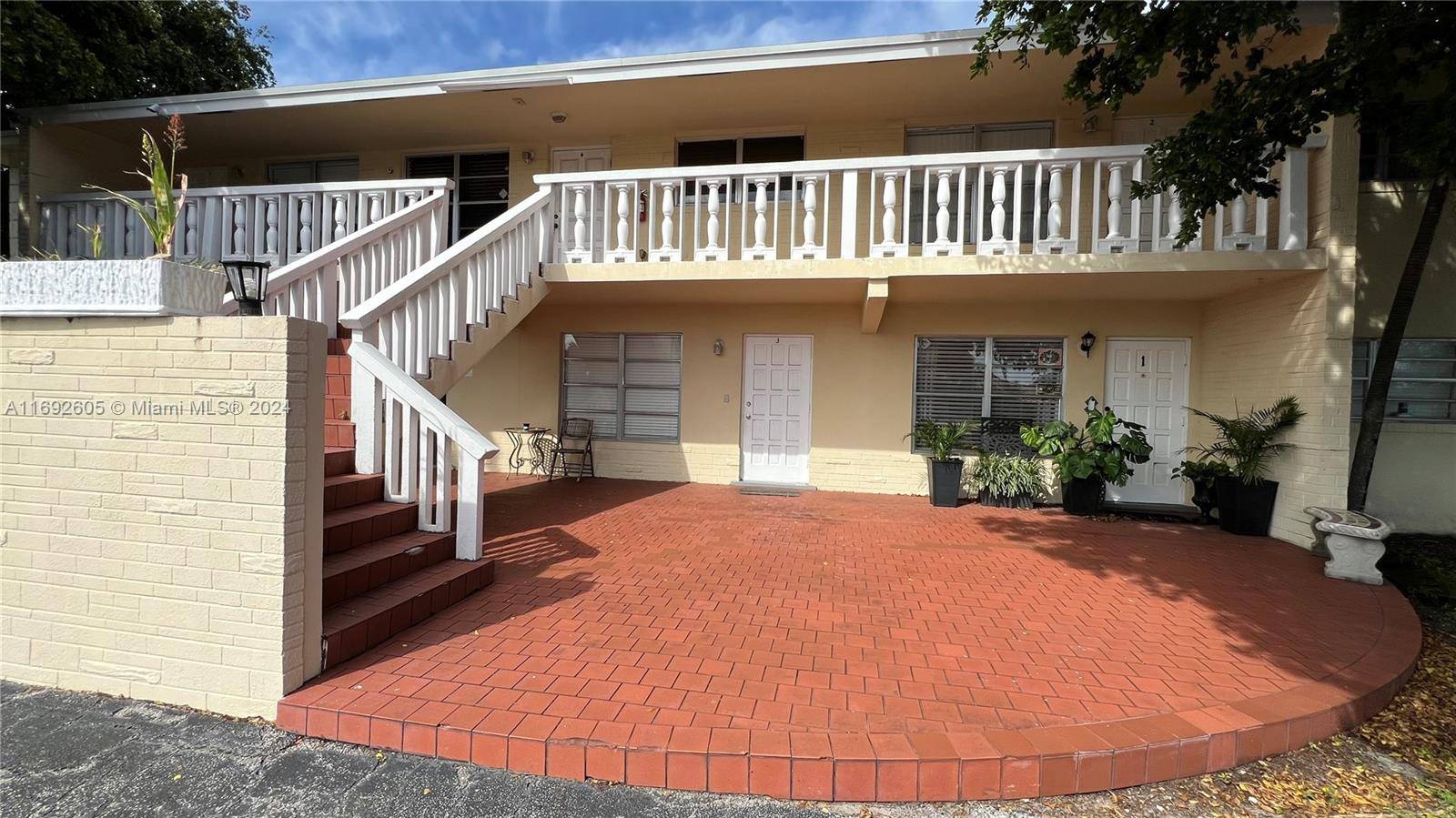 Wilton Manors, FL 33311,1033 NW 30th Ct #3