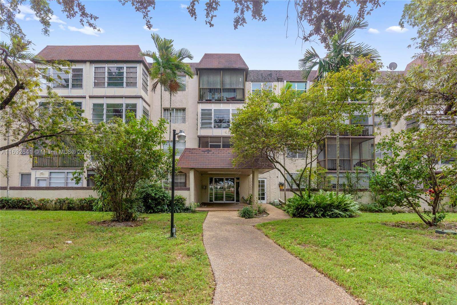 Plantation, FL 33313,1681 NW 70th Ave #204