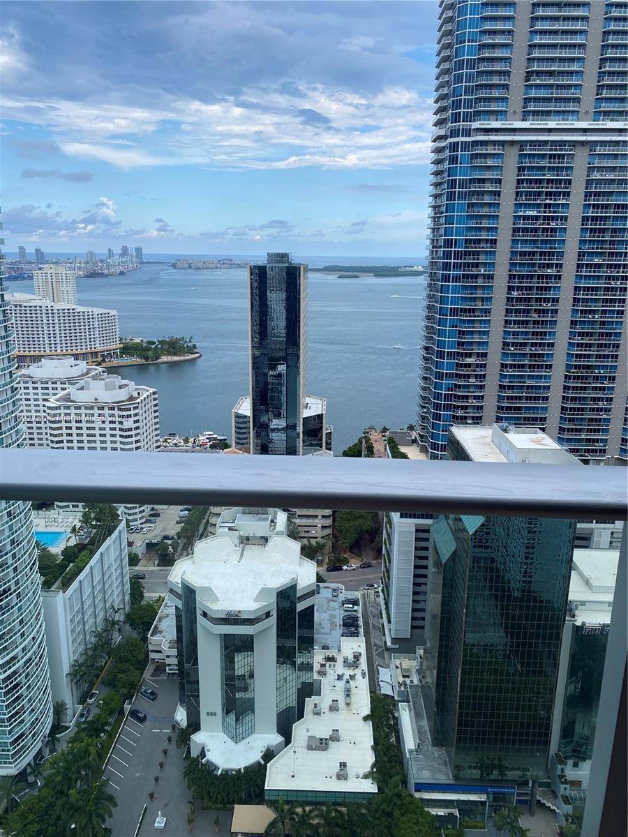 Miami, FL 33131,1010 Brickell Ave #3803