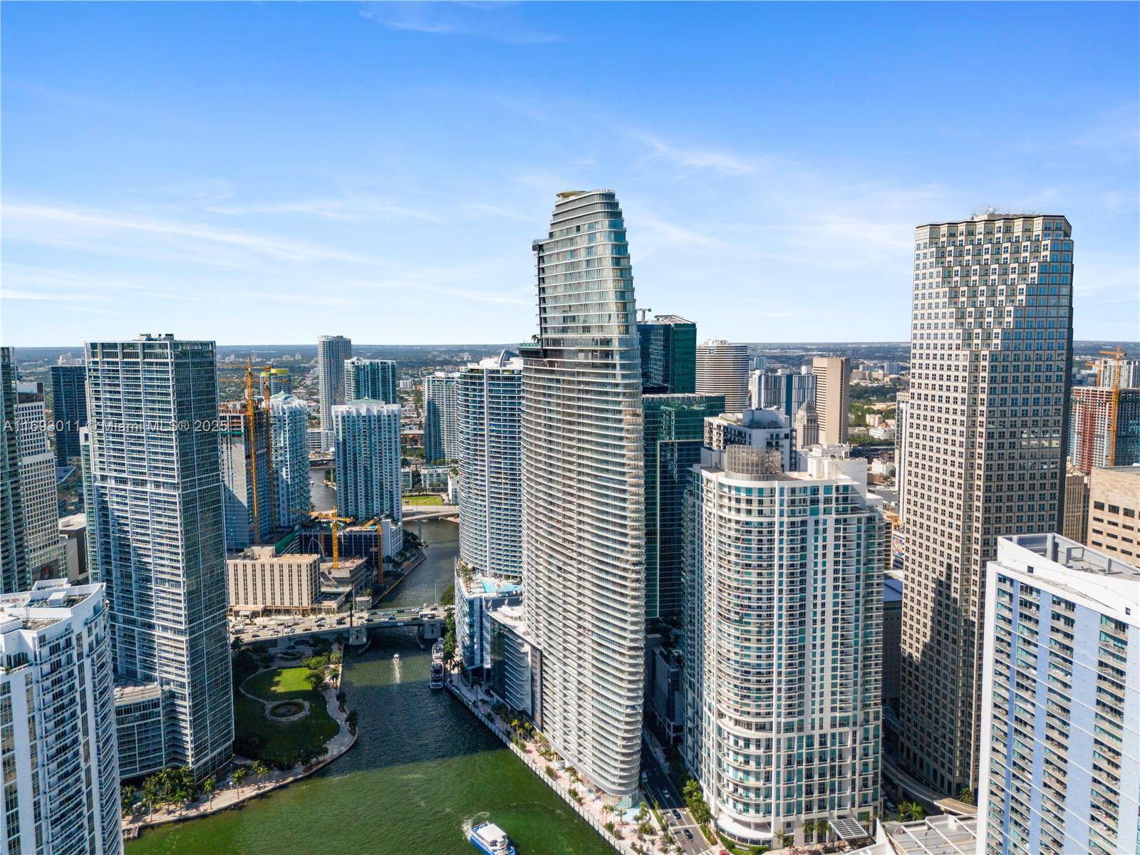 Miami, FL 33131,300 Biscayne Blvd Way #2103