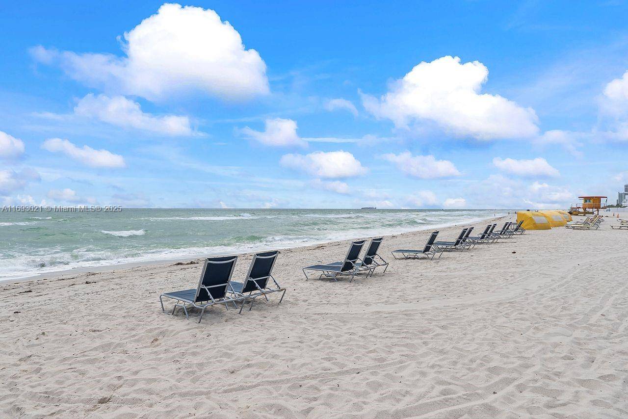 Miami Beach, FL 33141,6301 Collins Ave #1508