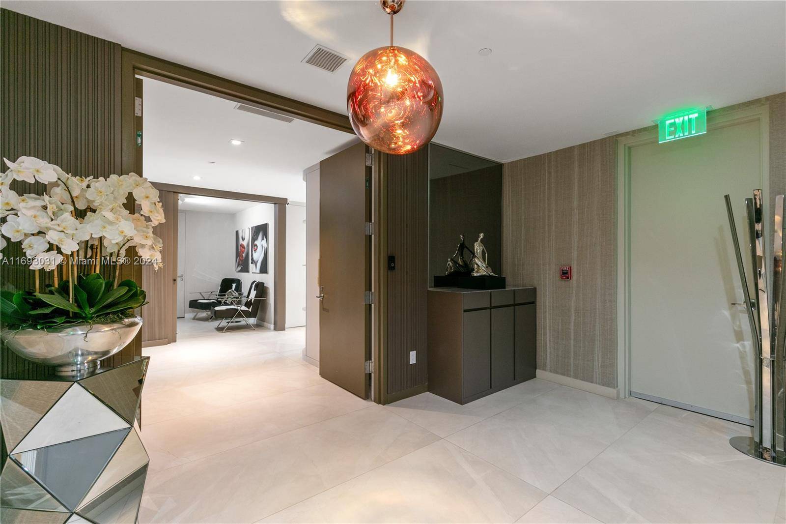 Sunny Isles Beach, FL 33160,18975 Collins Ave #3402