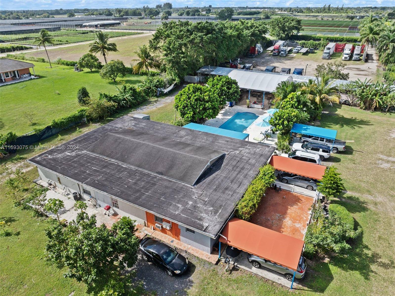 Miami, FL 33187,Address not disclosed