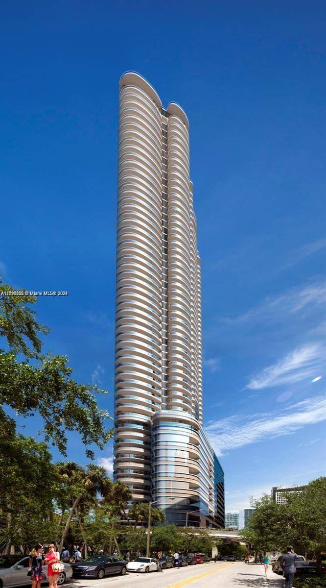 Miami, FL 33131,1000 Brickell Plz #3411