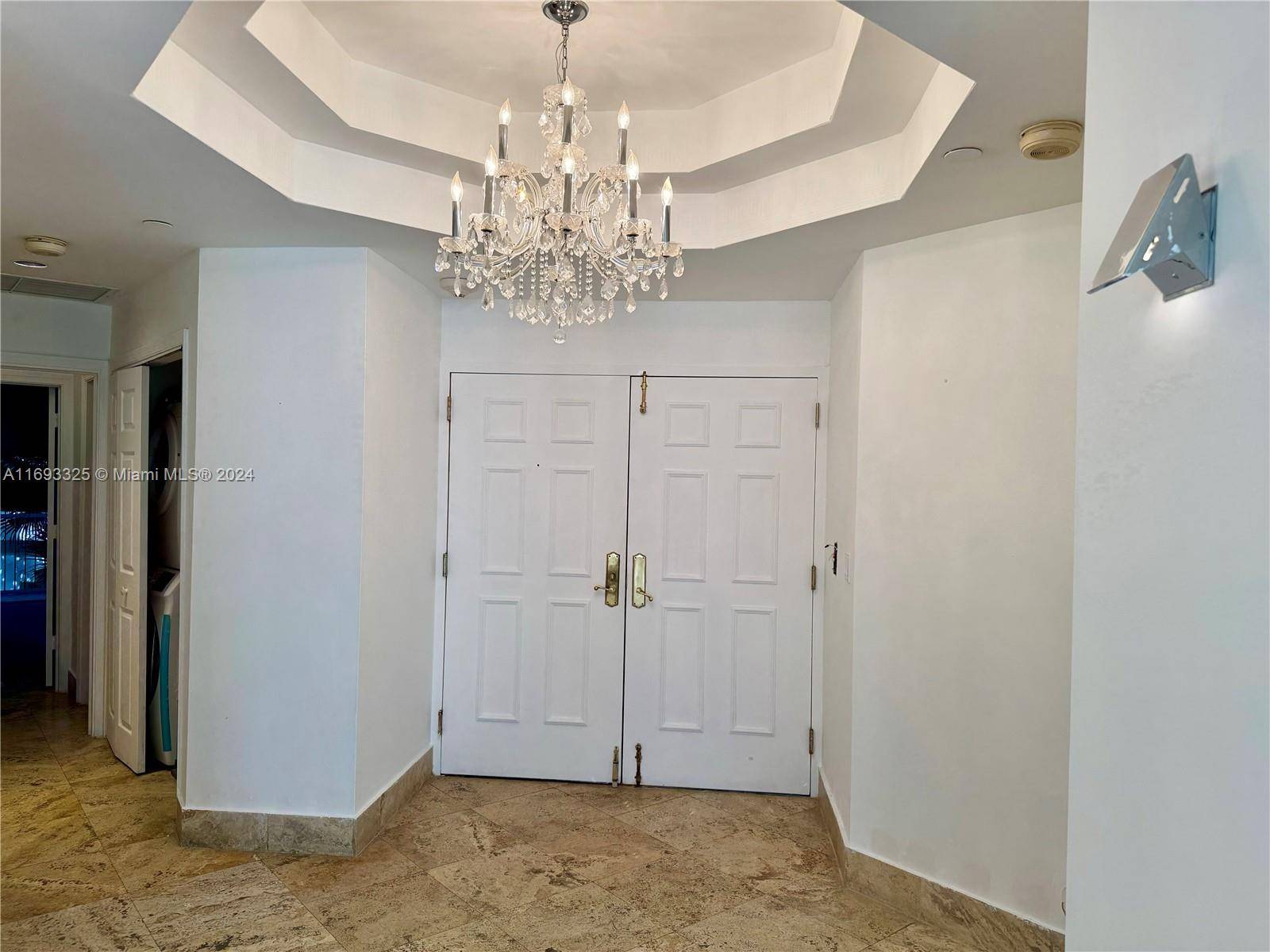 Aventura, FL 33160,3700 Island Blvd #C-202