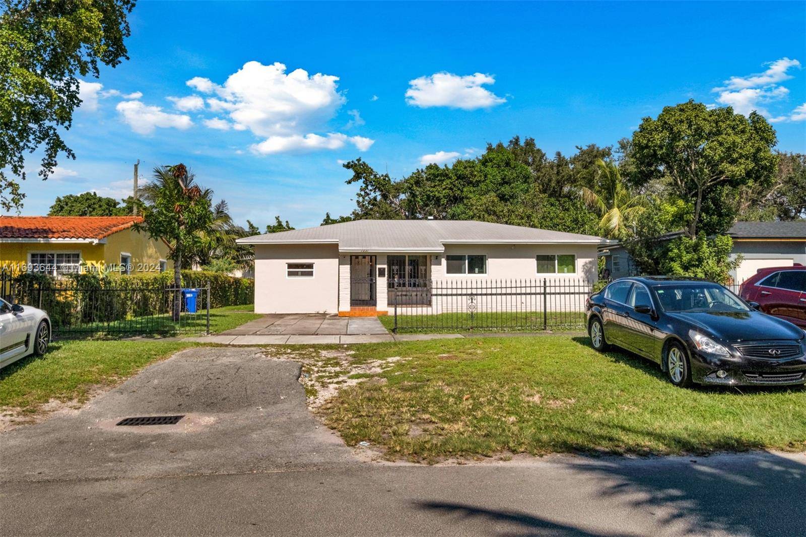North Miami Beach, FL 33162,1231 NE 152nd St