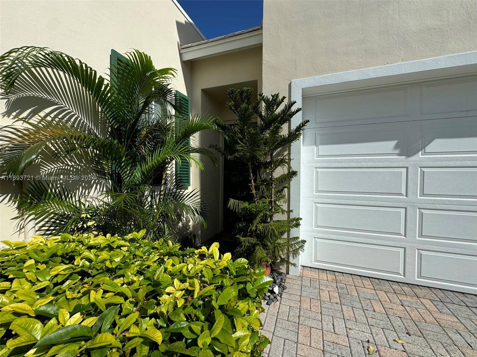 Boca Raton, FL 33487,17330 Bermuda Village Dr