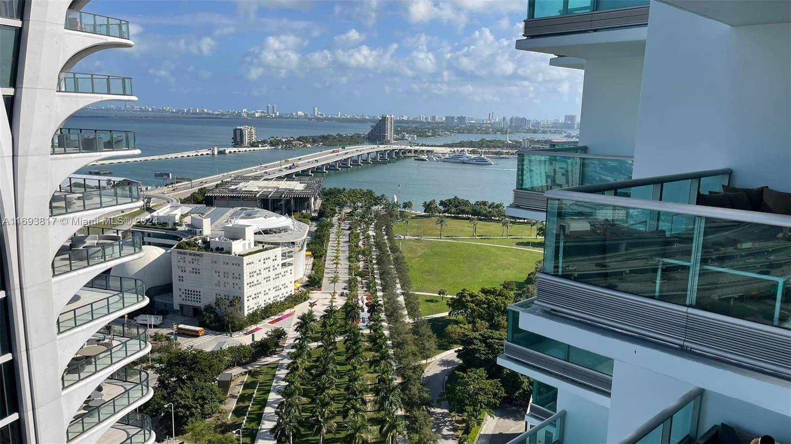 Miami, FL 33132,900 Biscayne Blvd #2812