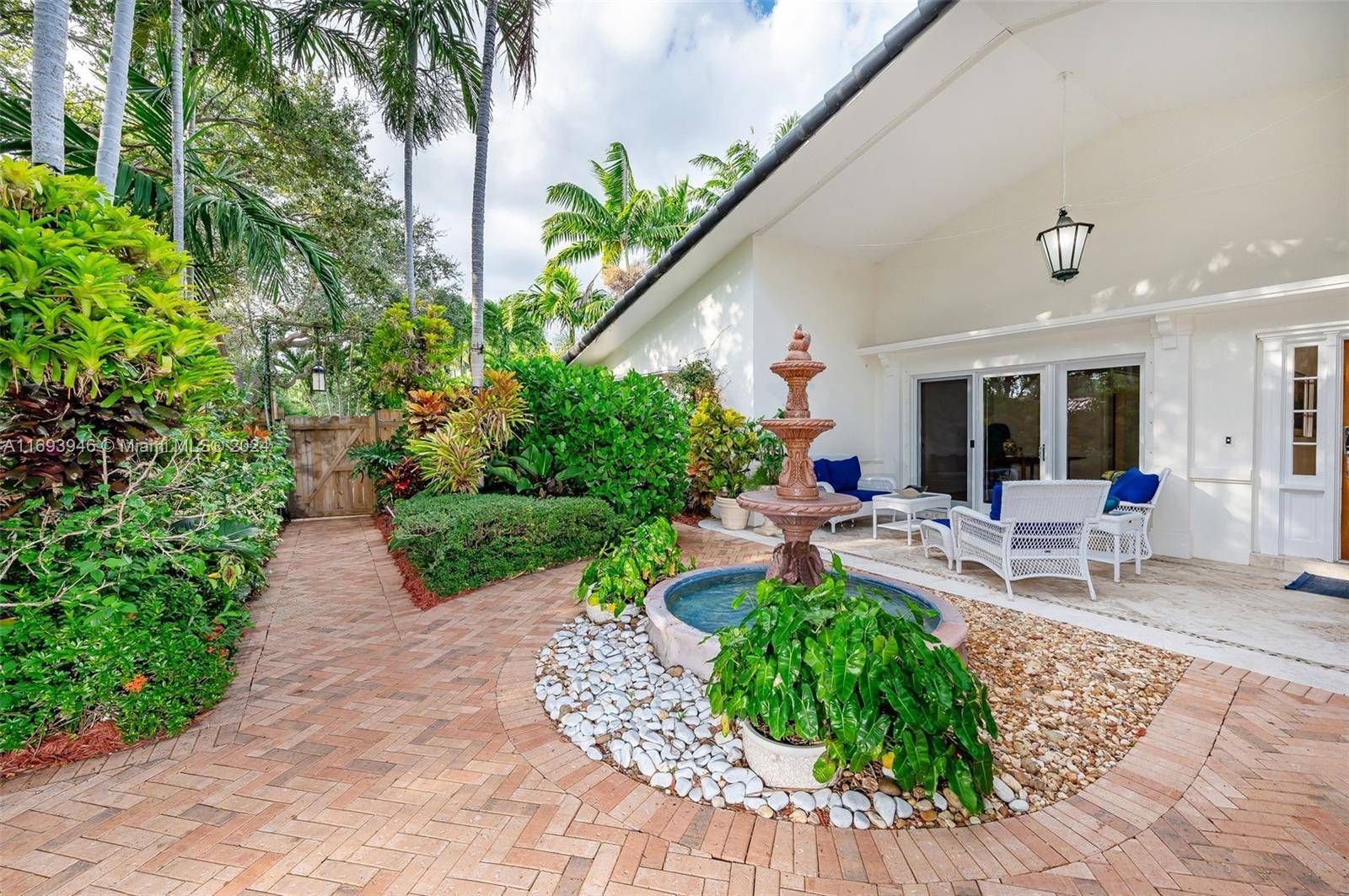 Key Biscayne, FL 33149,269 Cranwood Dr