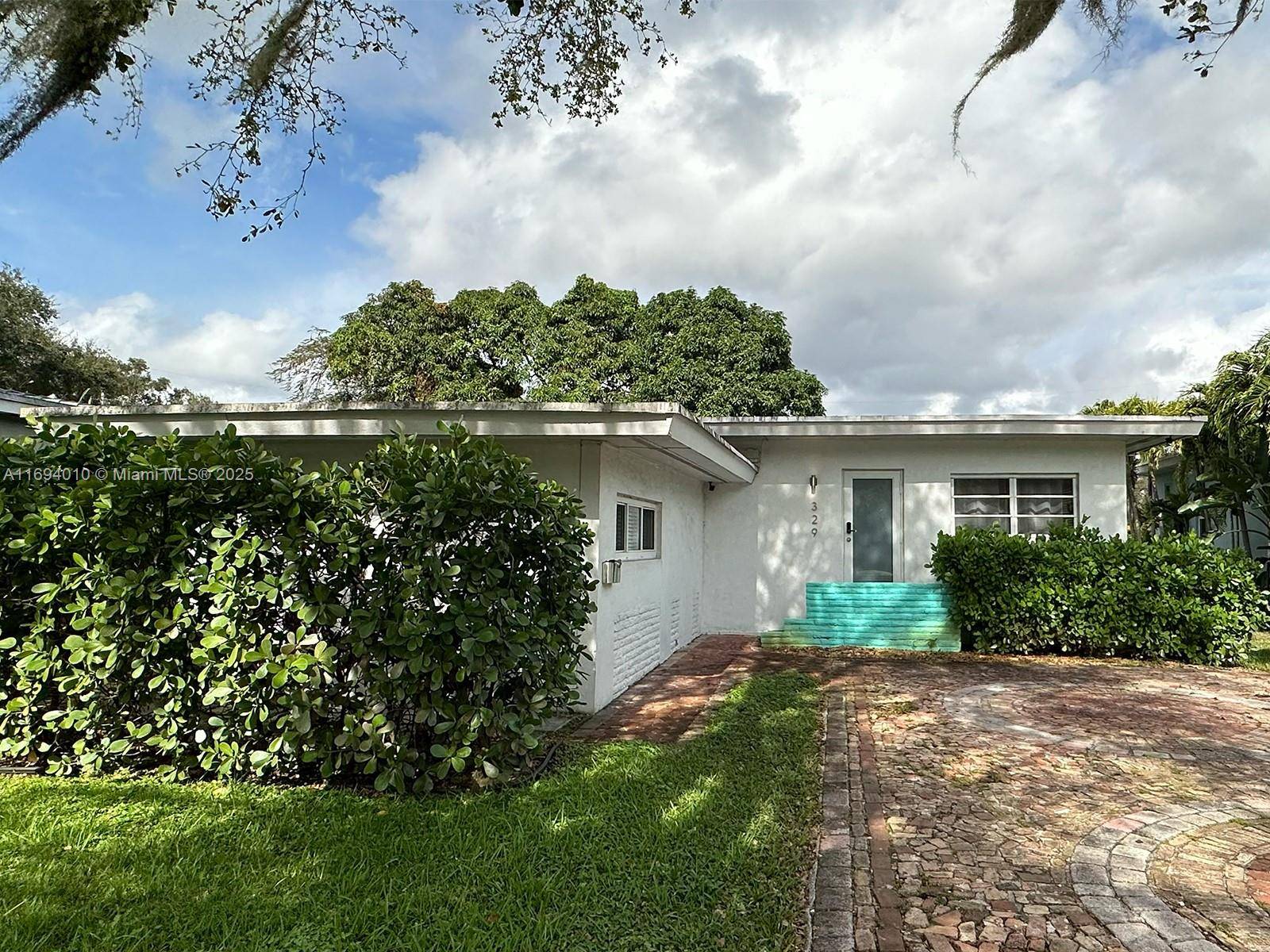 El Portal, FL 33138,329 NE 87th St