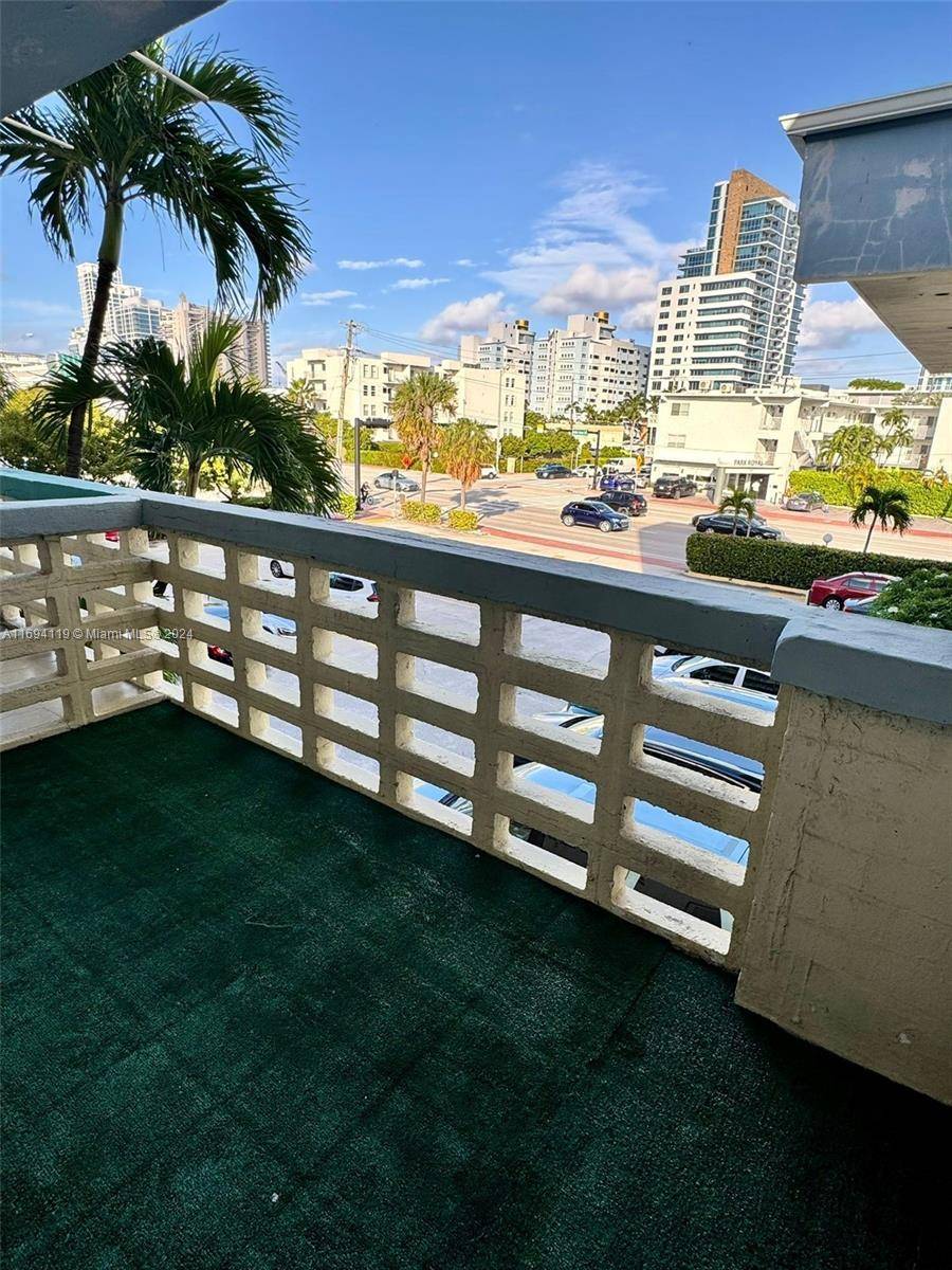 Miami Beach, FL 33141,6484 Indian Creek Dr #217