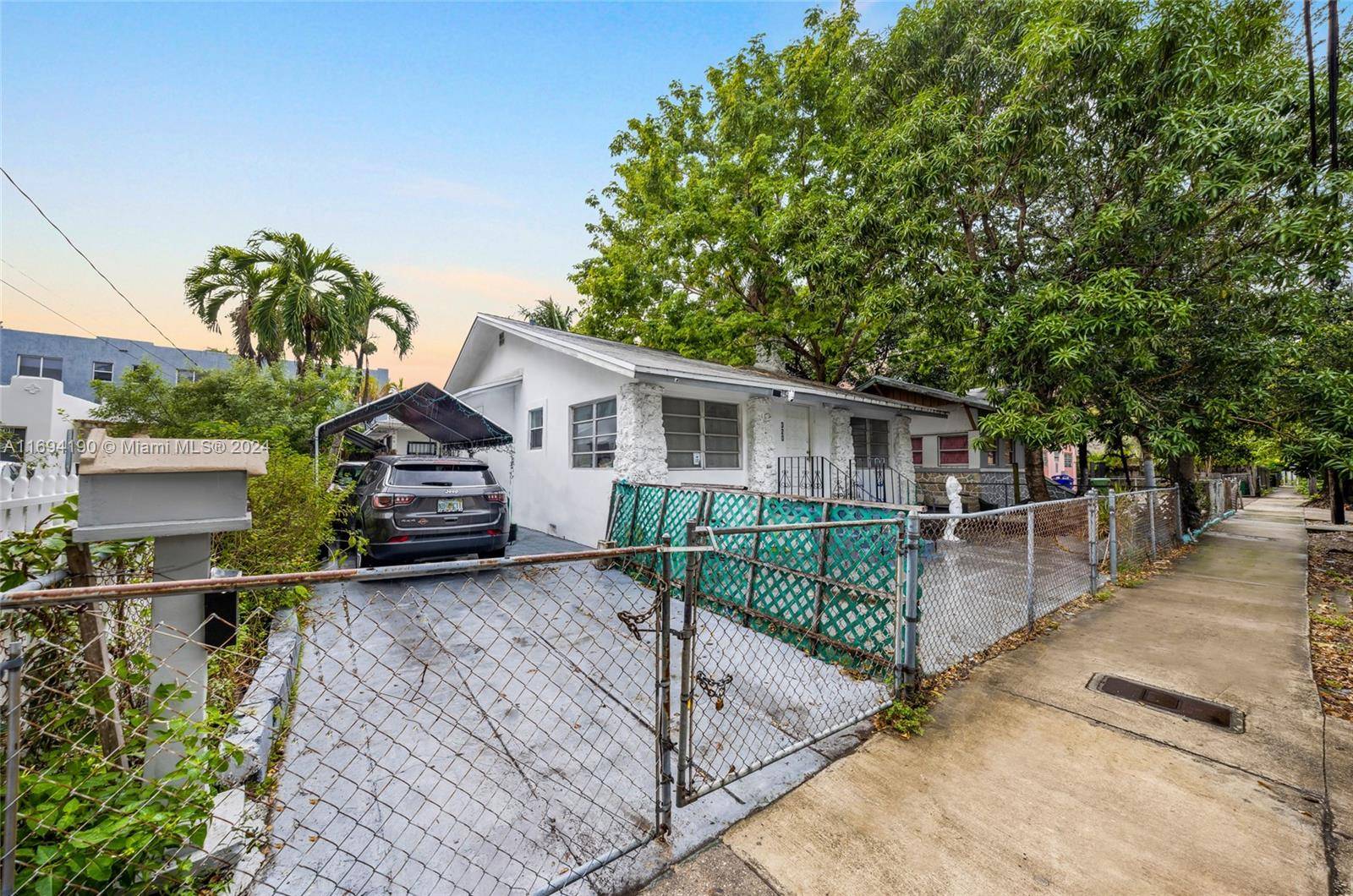 Miami, FL 33128,320 NW 11th Ave