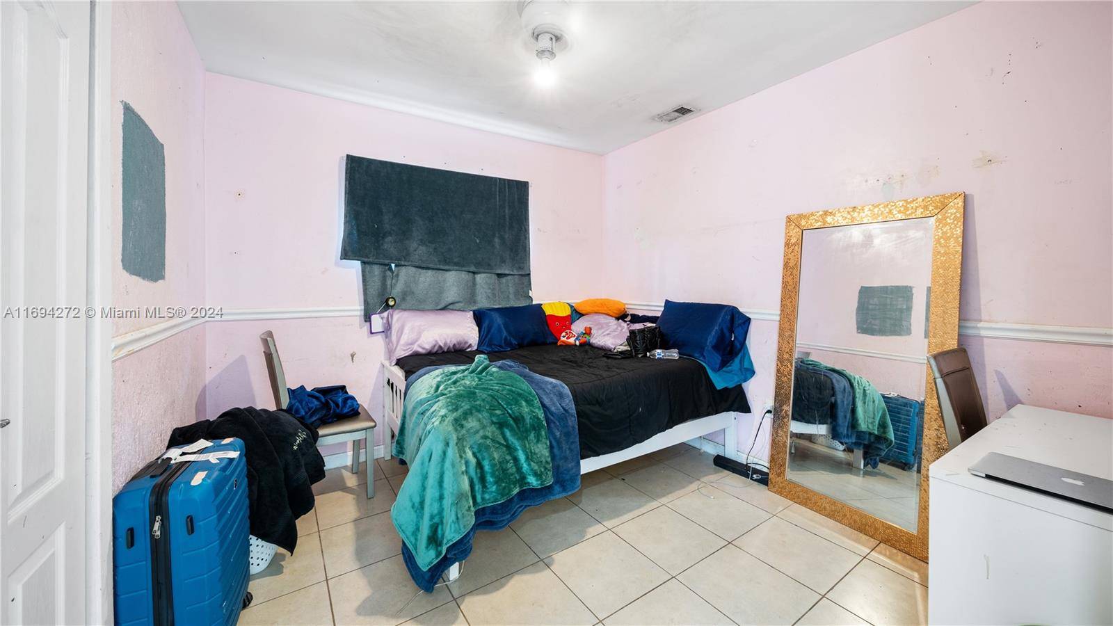Hollywood, FL 33024,6447 Custer St