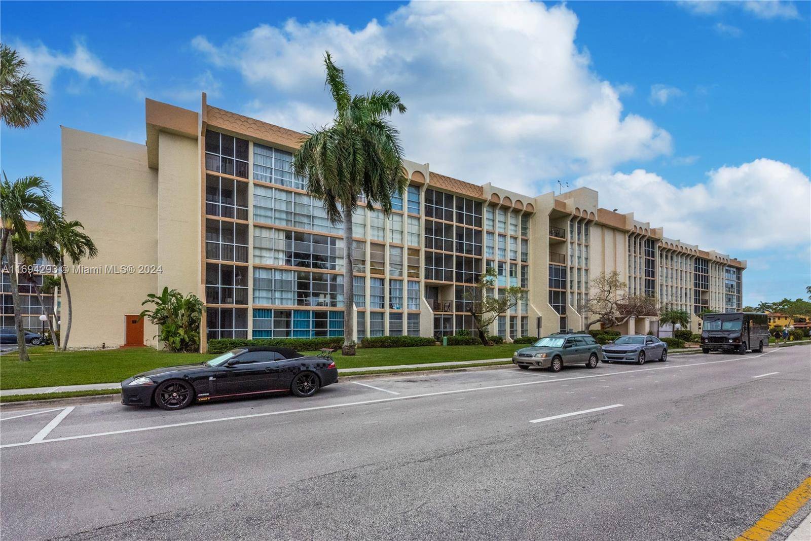 Hallandale Beach, FL 33009,2000 Atlantic Shores Blvd #107