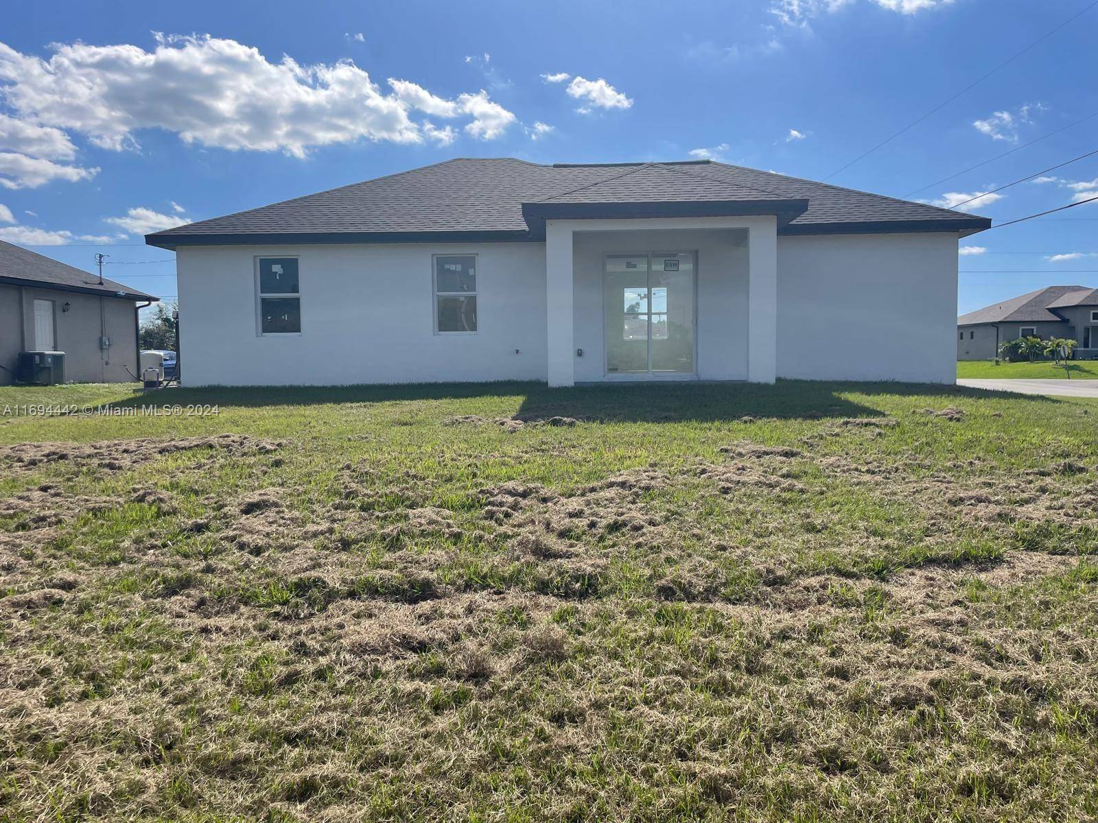 Lehigh Acres, FL 33976,4118 4th ST SW