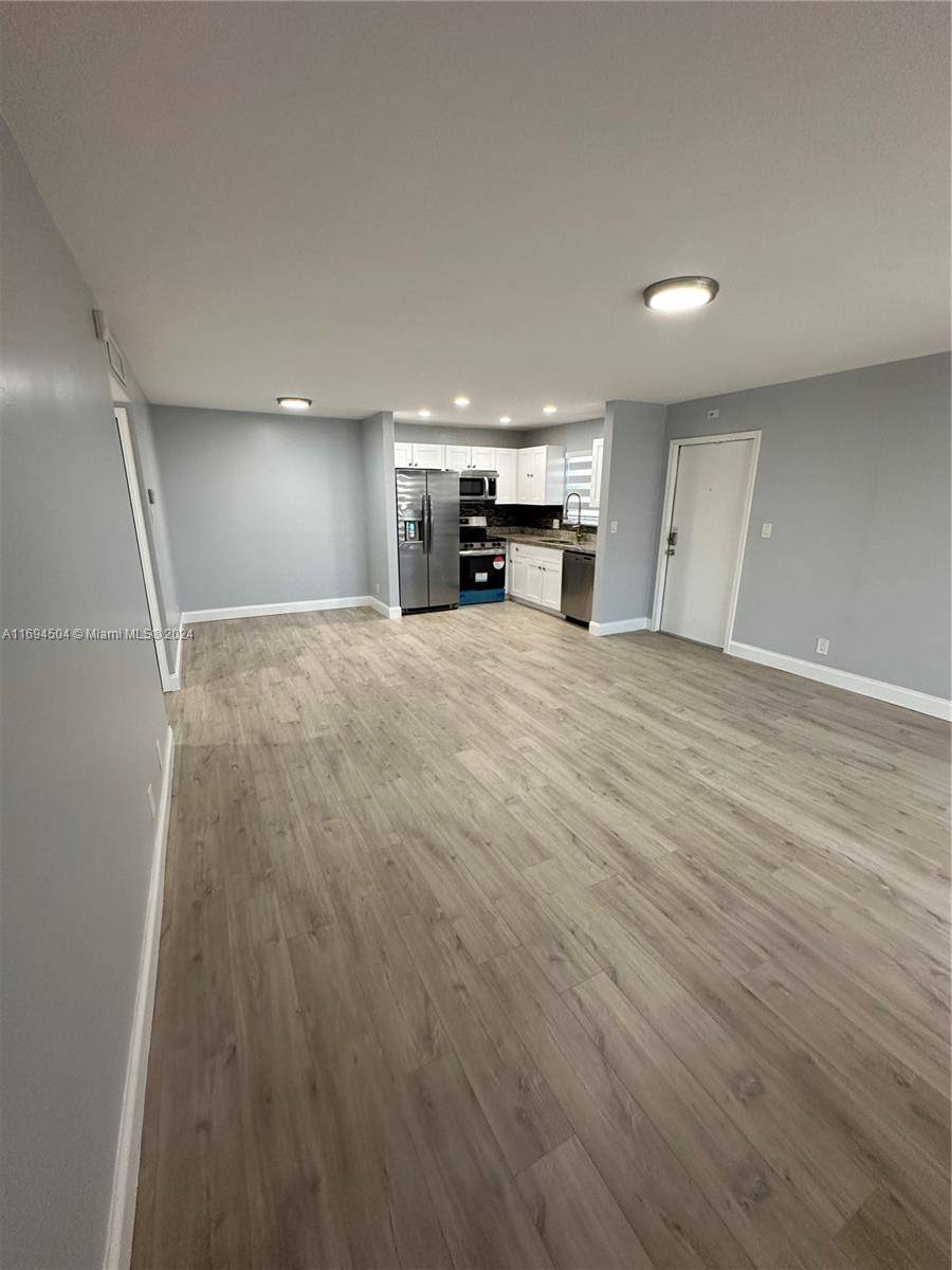 Pompano Beach, FL 33062,2840 NE 14th St Cswy #401A