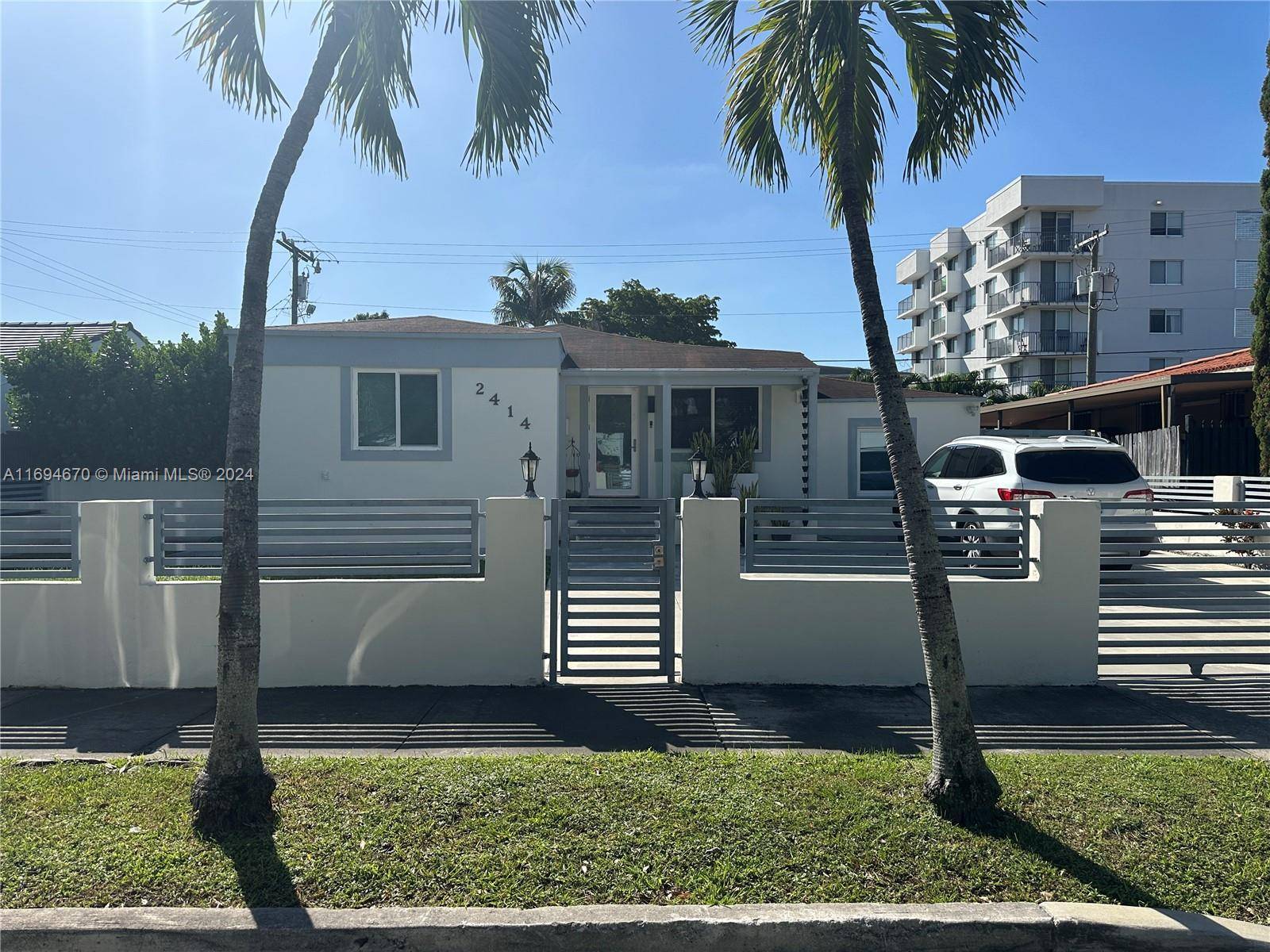 Miami, FL 33145,2414 SW 21st Ter