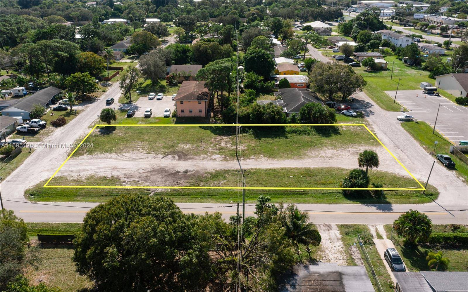 Fort Pierce, FL 34982,943 Kanner Dr