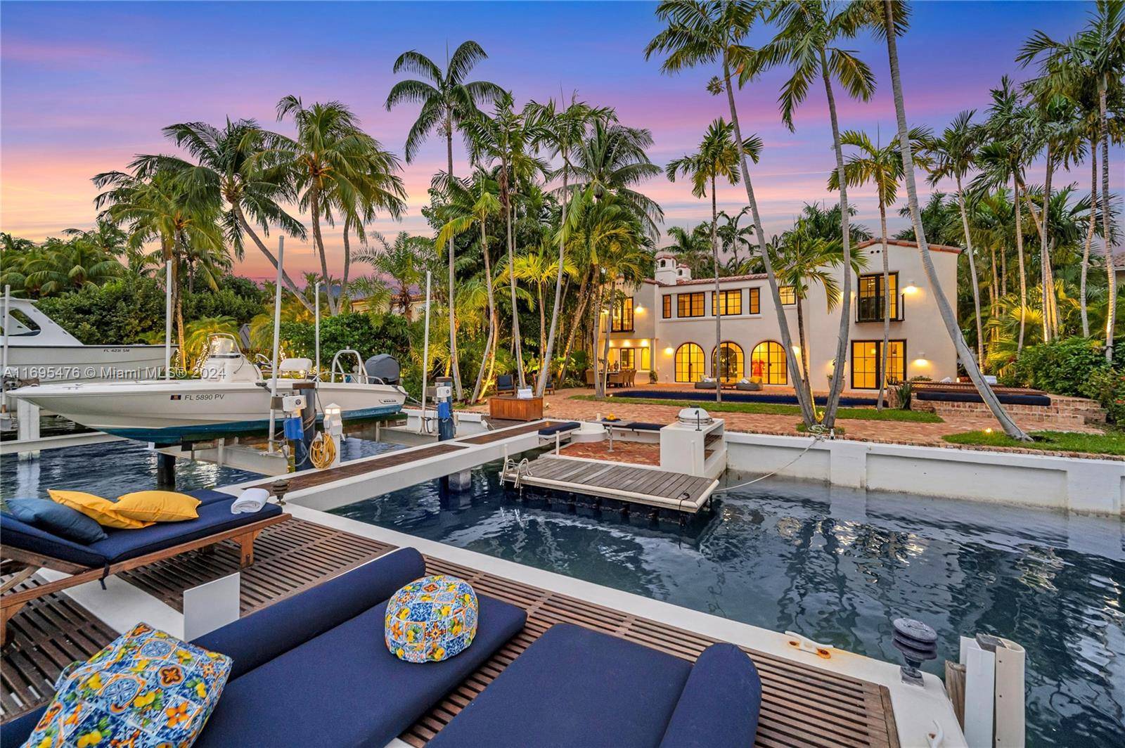 Miami Beach, FL 33140,6065 Pine Tree Dr