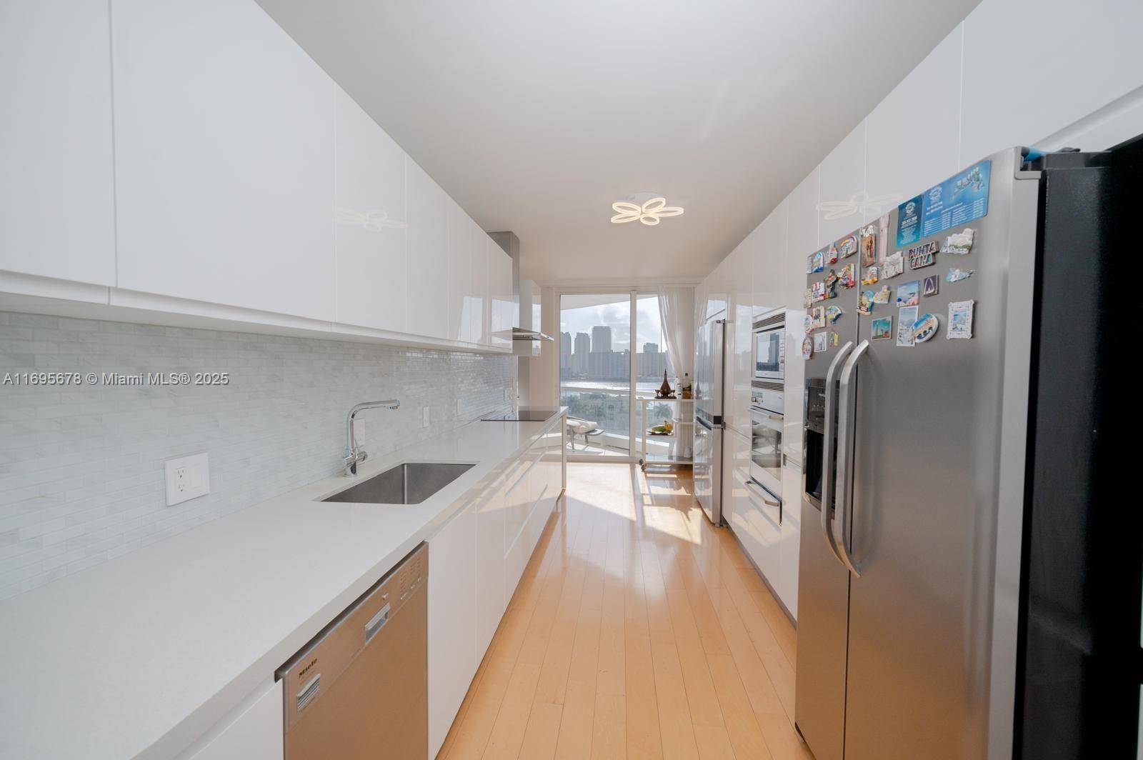 Aventura, FL 33160,7000 Island Blvd #1001