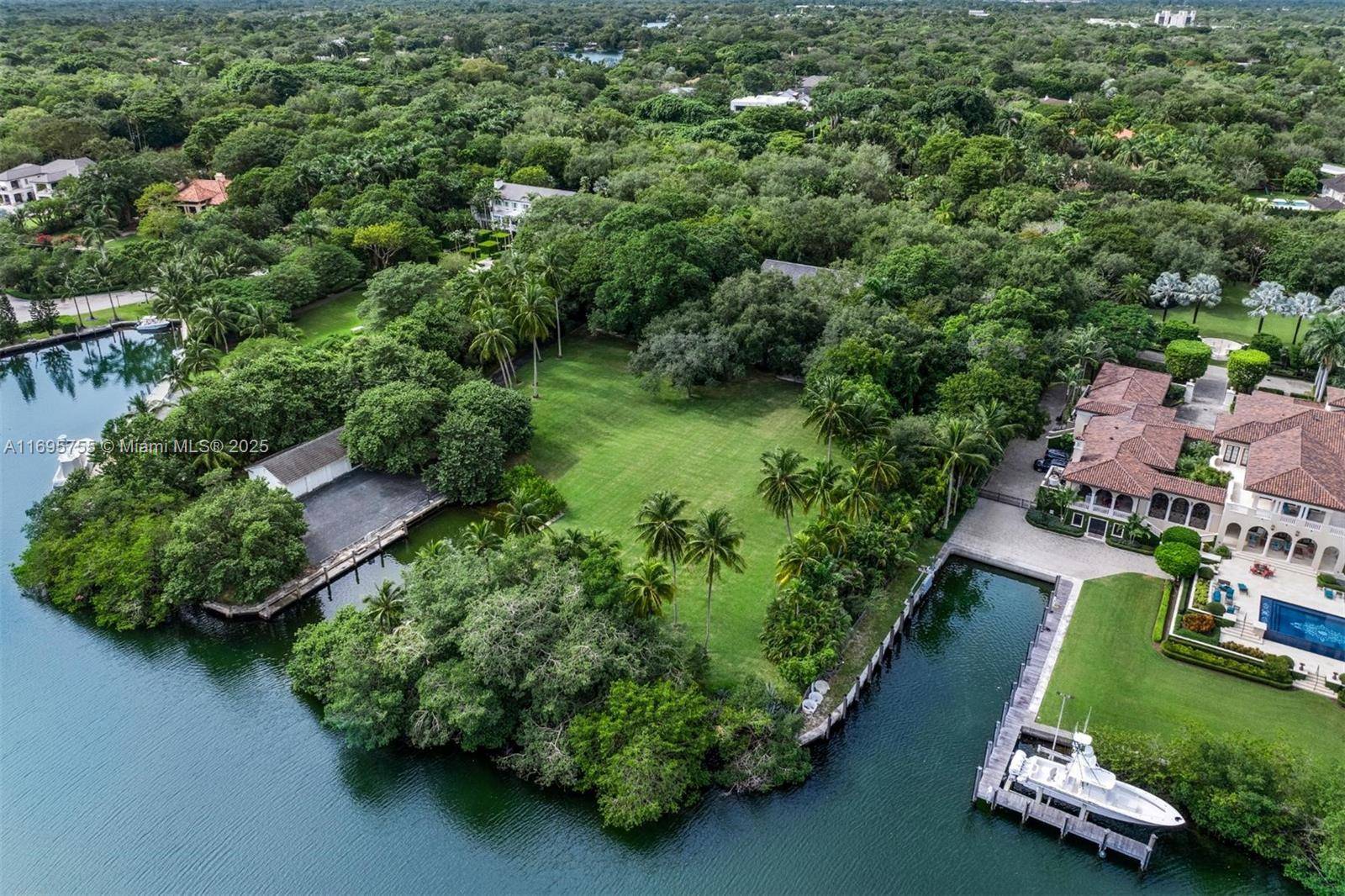 Coral Gables, FL 33143,8565 Old Cutler Rd