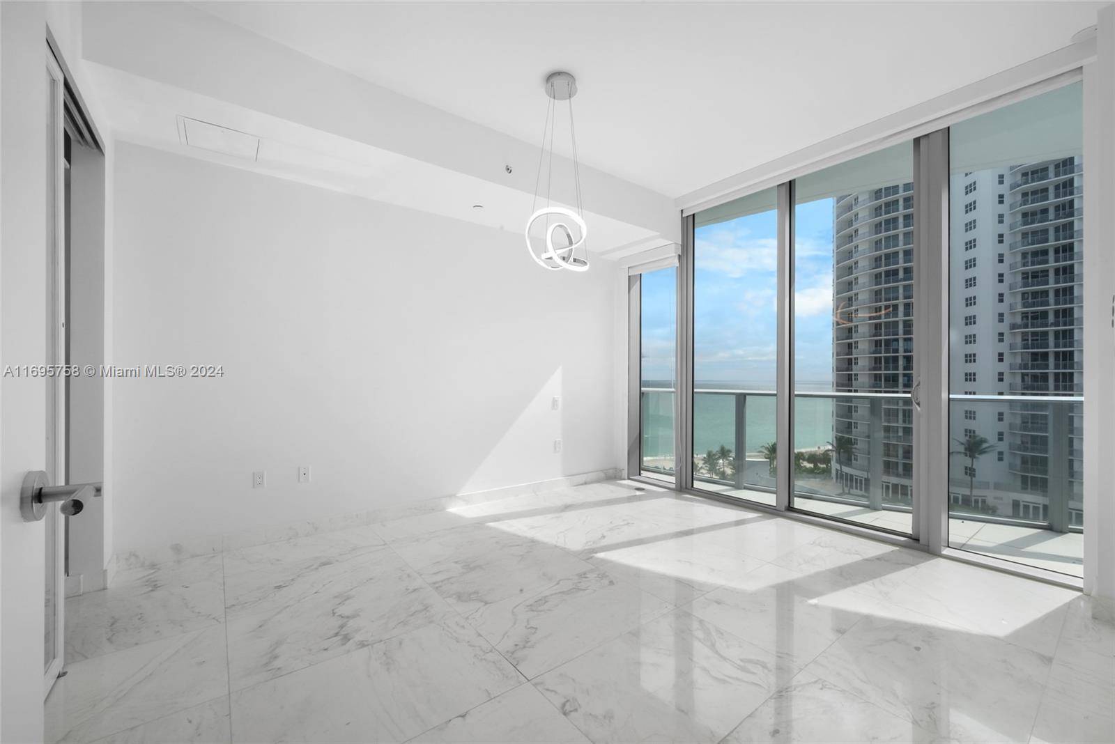 Sunny Isles Beach, FL 33160,17475 Collins Ave #603