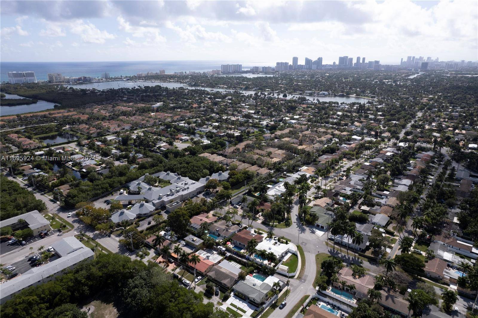 Hollywood, FL 33019,Address not disclosed