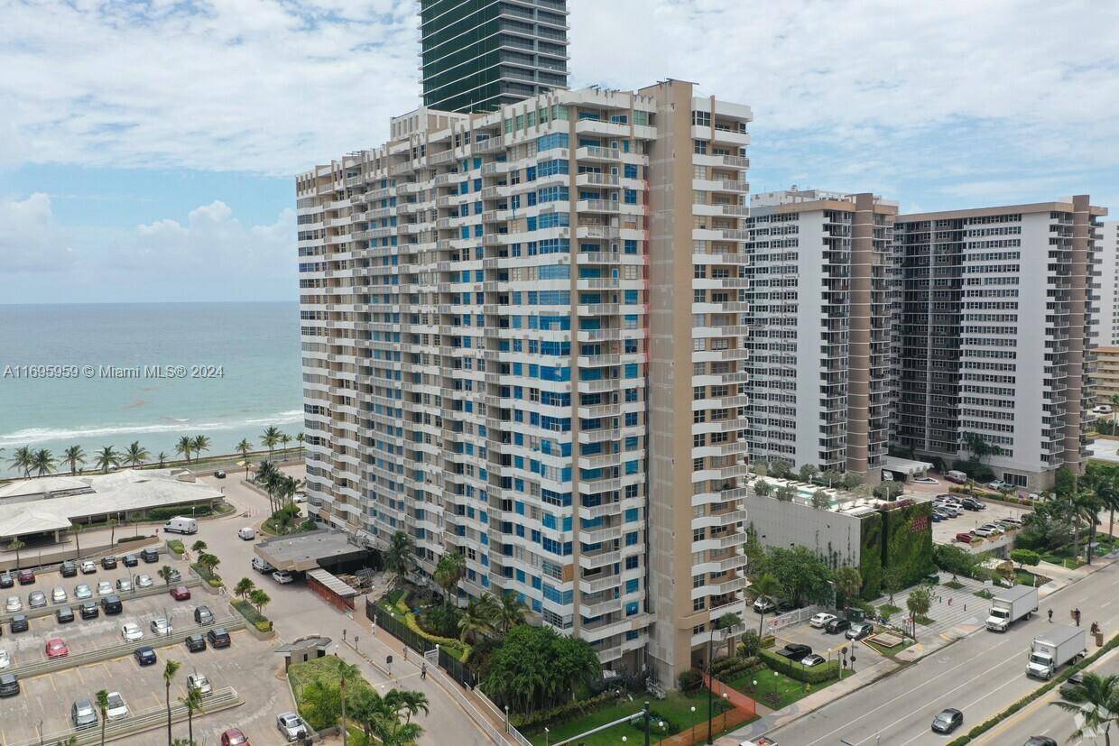 Hallandale Beach, FL 33009,1980 S Ocean Dr #6J