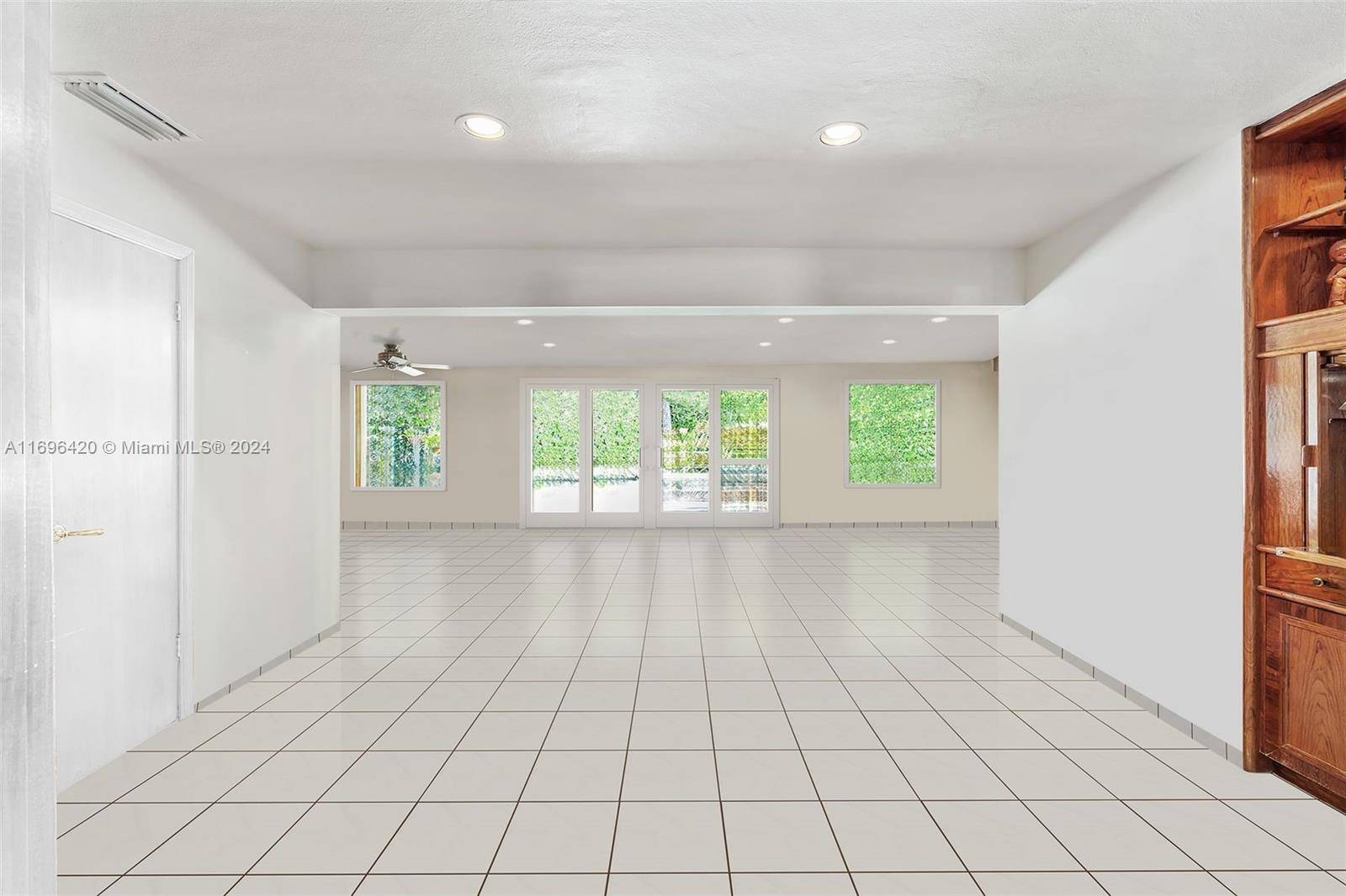 Key Biscayne, FL 33149,270 Cypress Dr