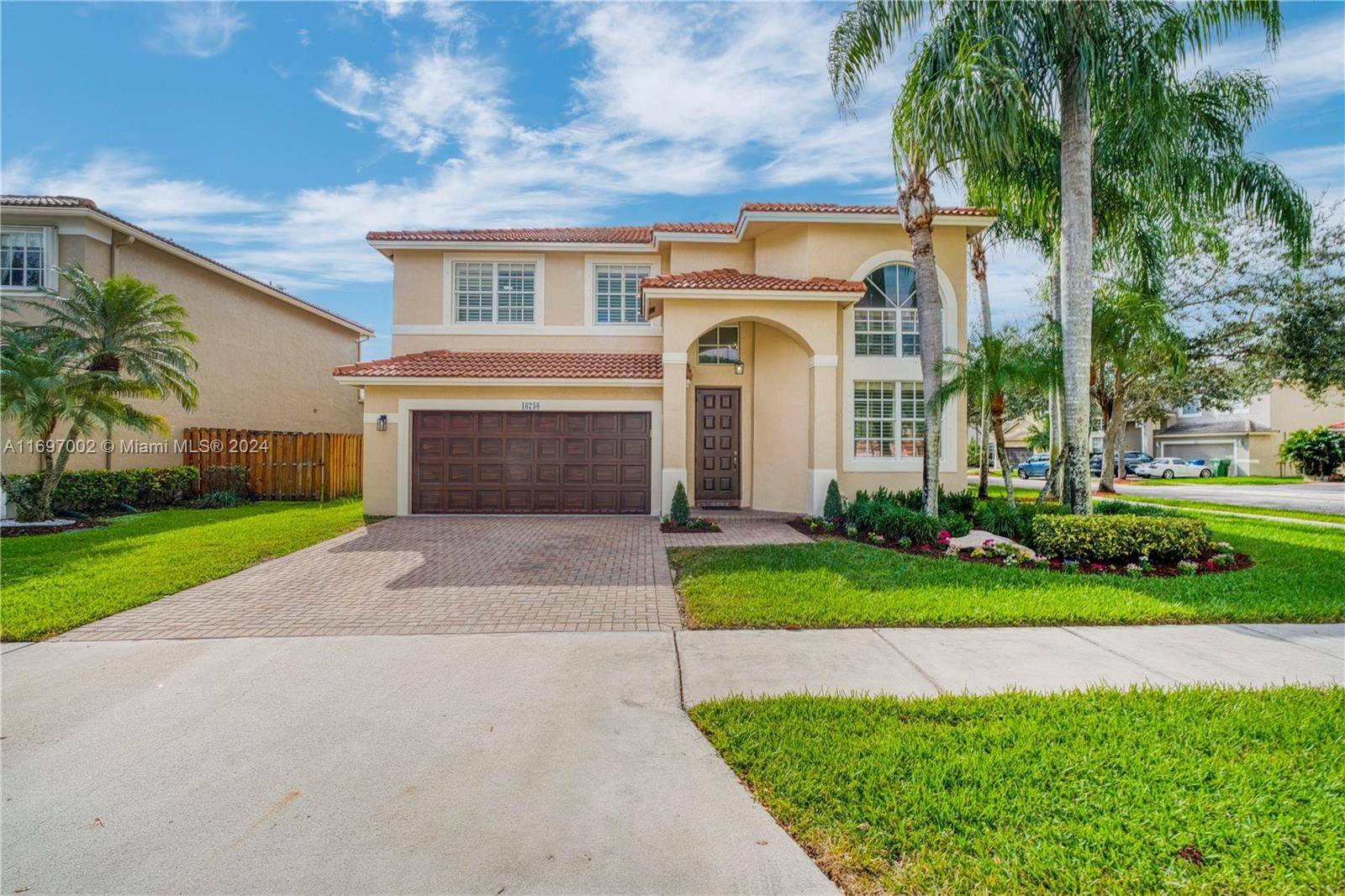 Weston, FL 33331,16730 Sapphire Ct