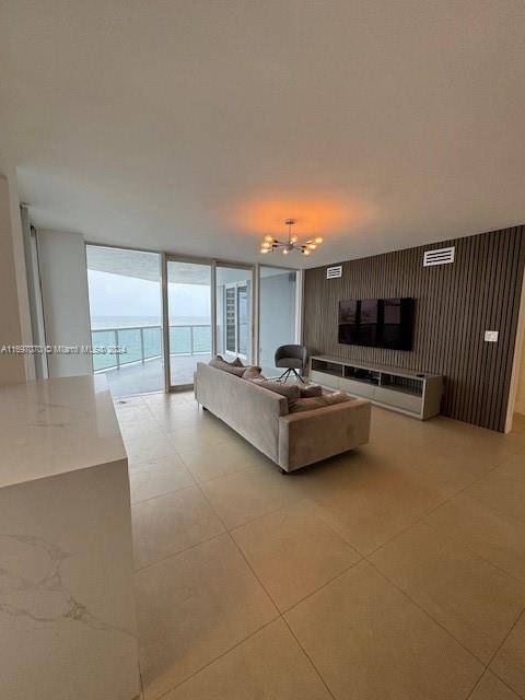 Miami Beach, FL 33141,6301 Collins Ave #1608