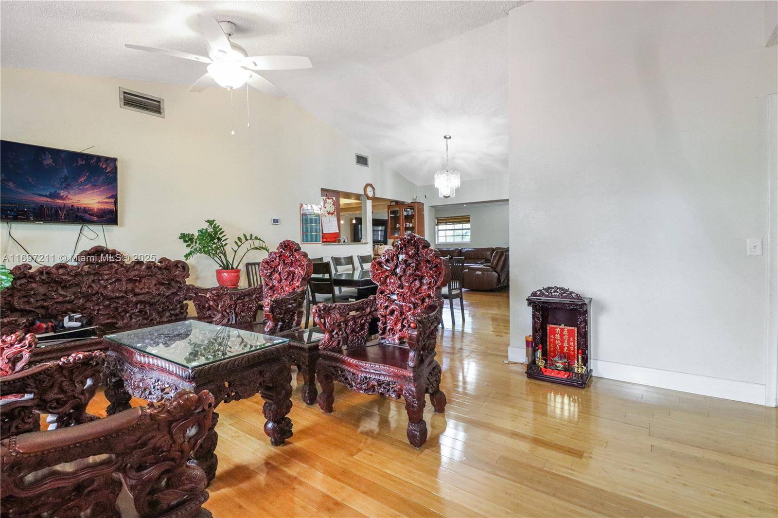 Pembroke Pines, FL 33024,301 NW 83rd Way