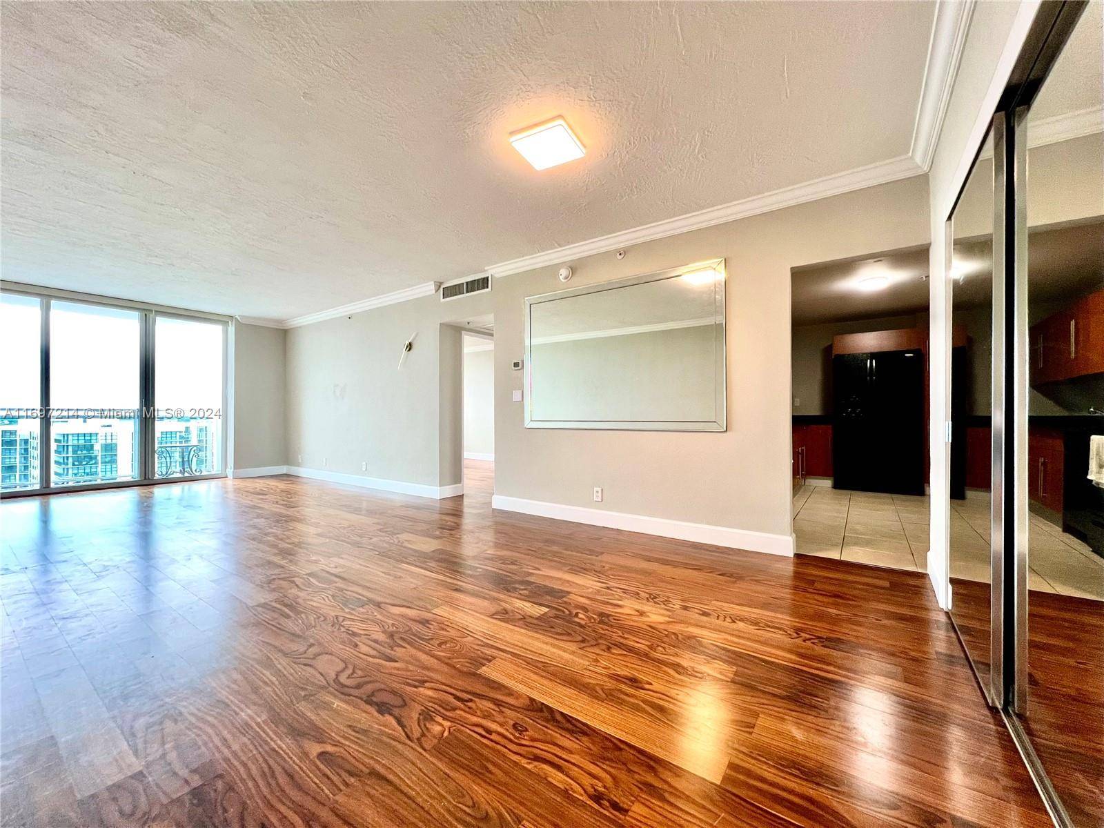 Hollywood, FL 33019,3000 S Ocean Dr #1012