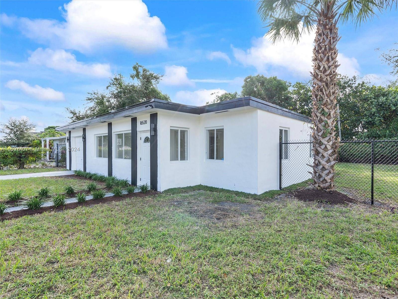 Miami Gardens, FL 33054,16520 NW 22nd Ave