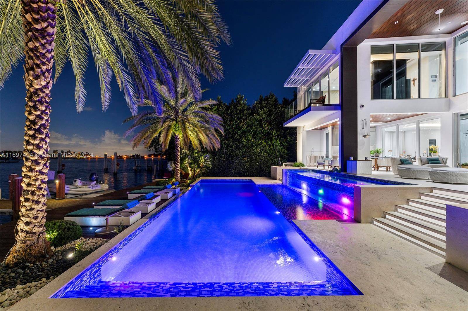 Miami Beach, FL 33139,441 N Hibiscus Dr
