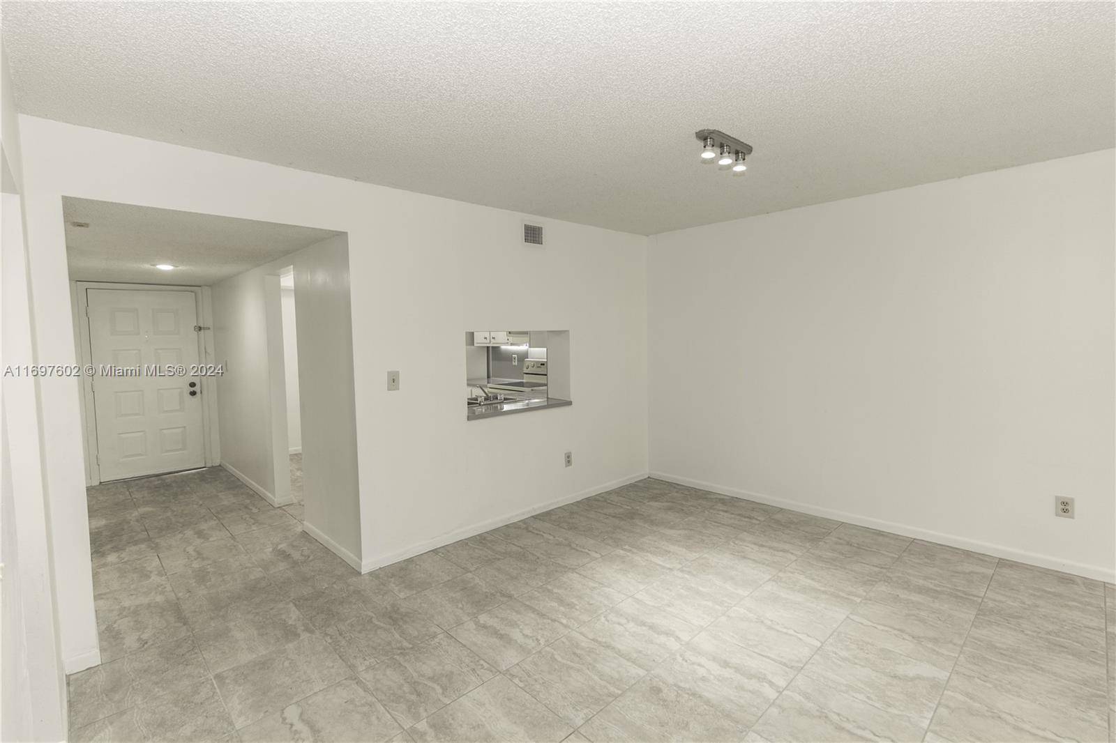 Weston, FL 33326,16051 Blatt Blvd #104