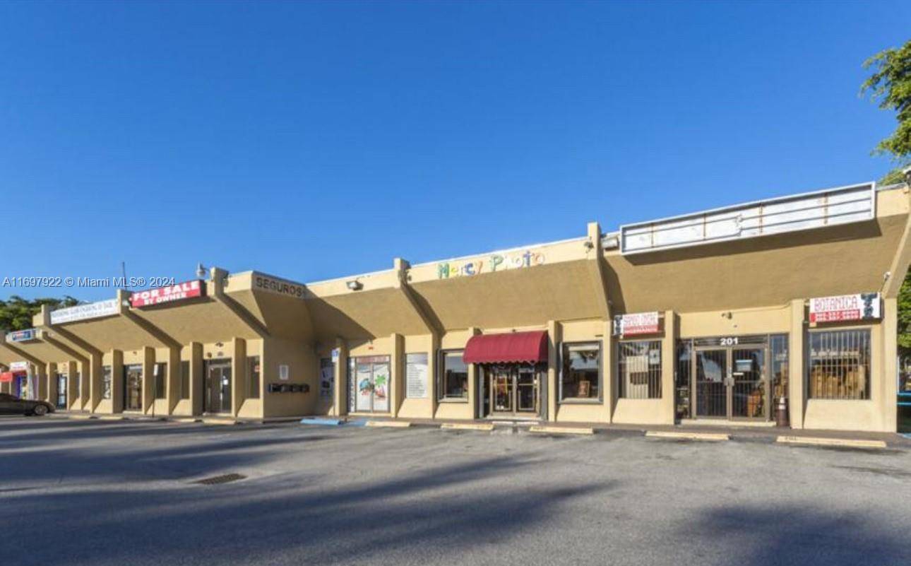 Hialeah, FL 33012,3960 W 16th Ave #204