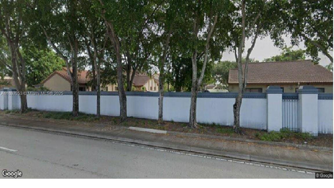 Hialeah, FL 33015,6637 NW 178 TH TER