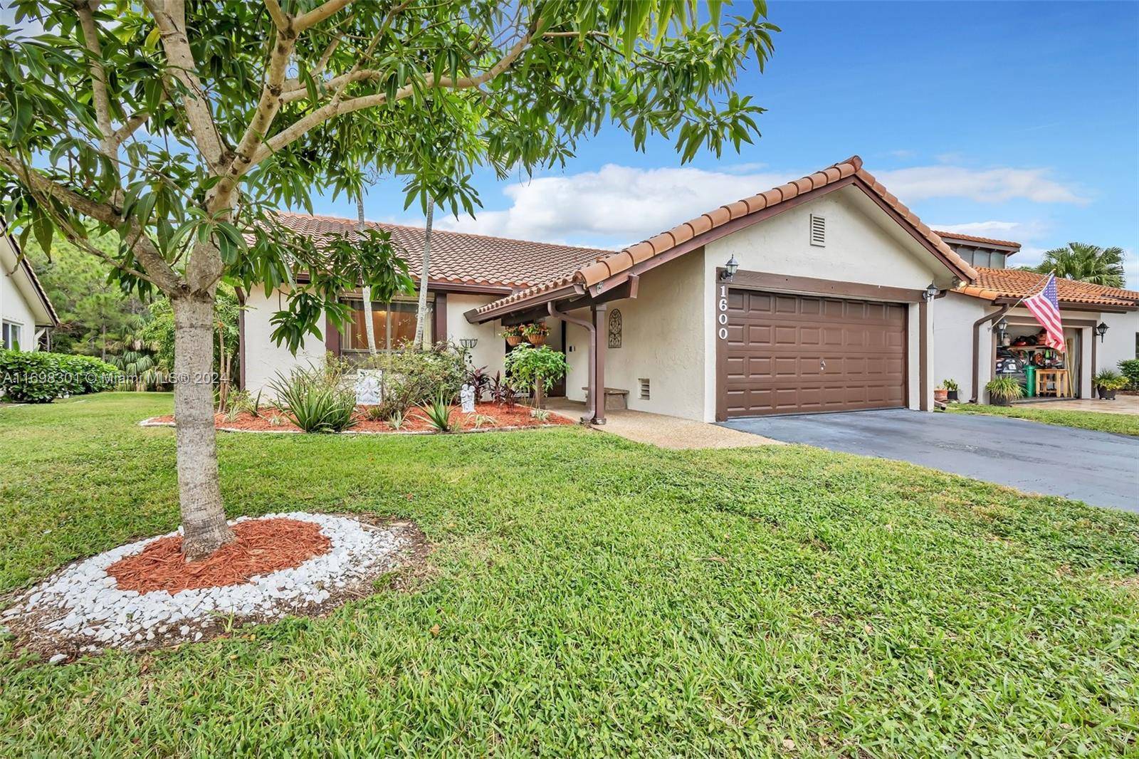 Coral Springs, FL 33071,1600 Riverwood Ln