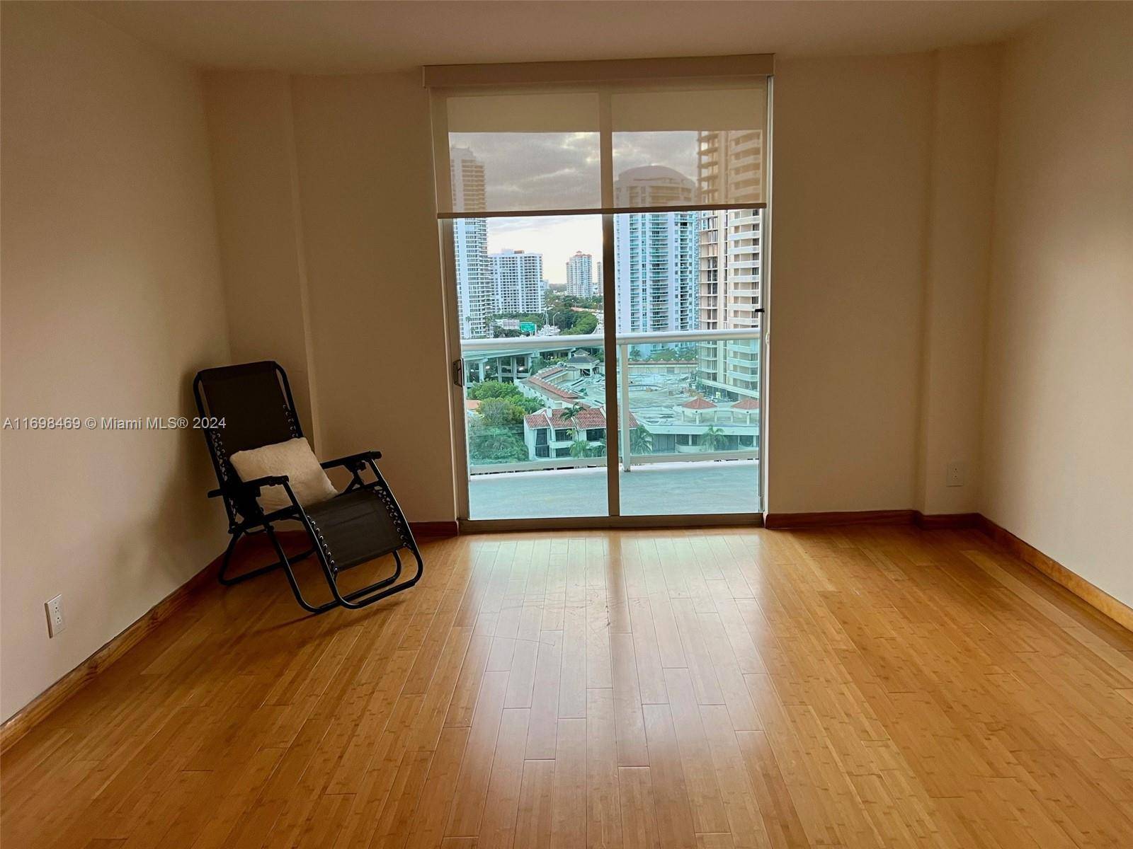 Sunny Isles Beach, FL 33160,19390 Collins Ave #1415