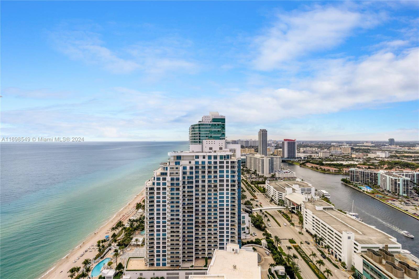 Hollywood, FL 33019,3101 S Ocean Dr #3506