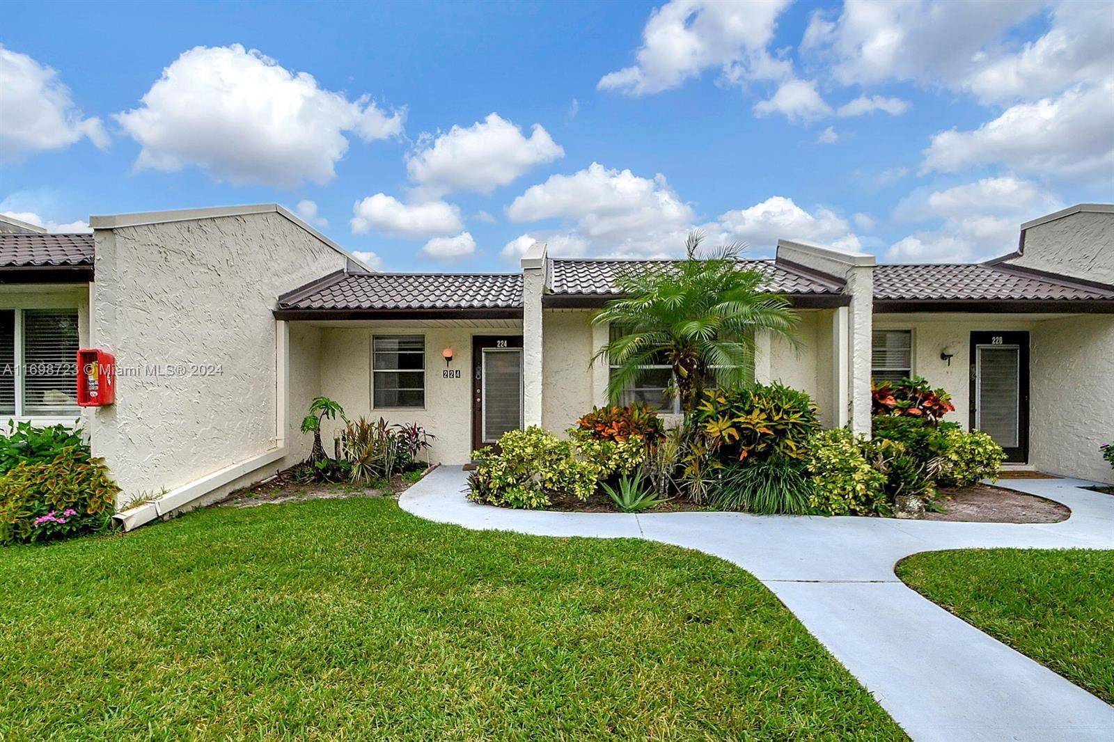 West Palm Beach, FL 33411,224 Lake Constance Dr