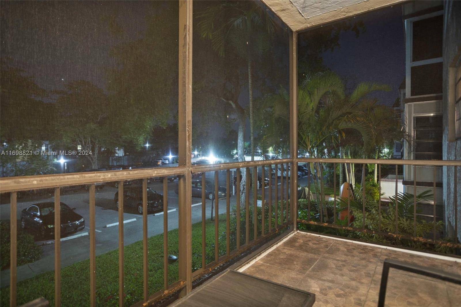 Plantation, FL 33313,1681 NW 70th Ave #220
