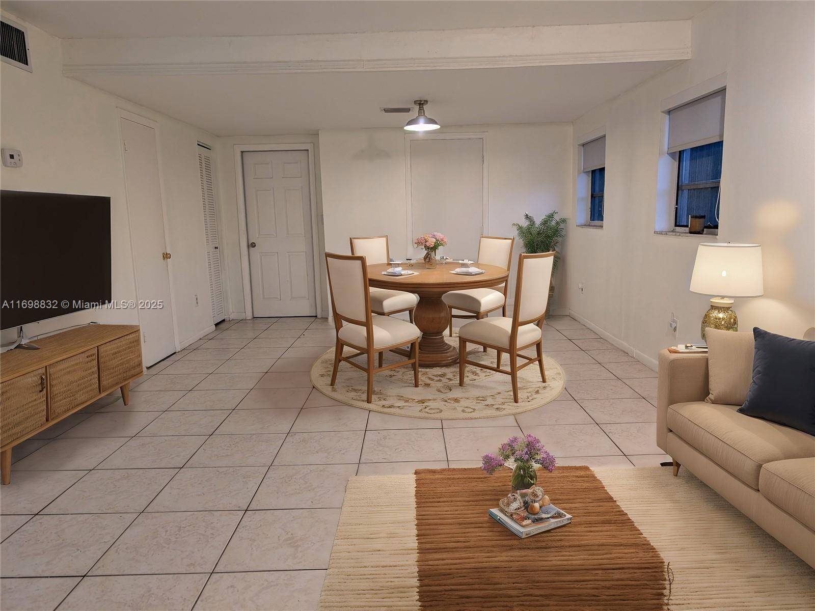 North Miami Beach, FL 33162,2192 NE 171st St