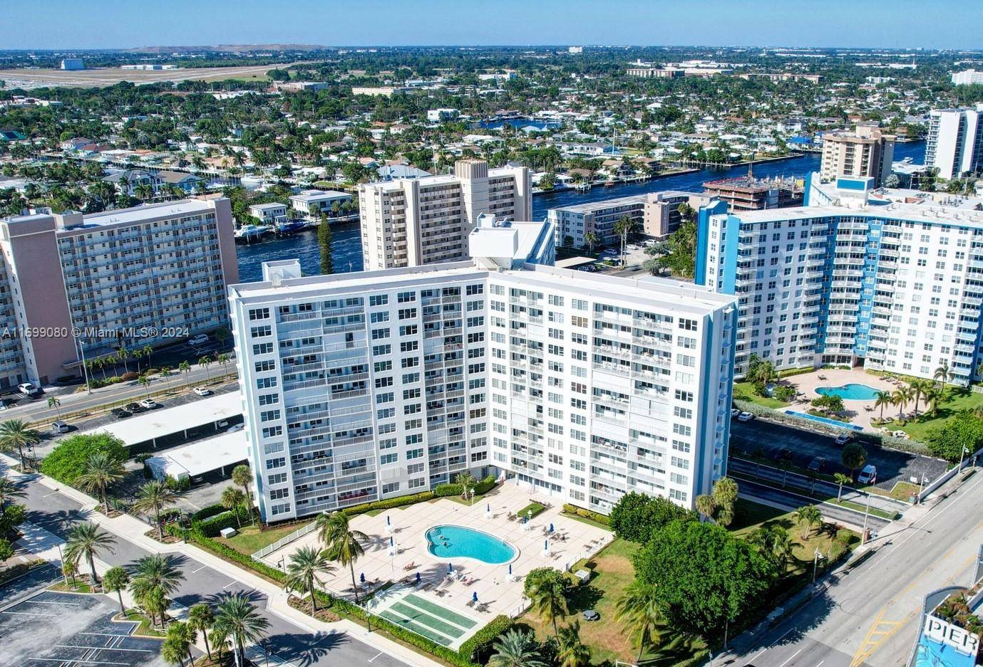 Pompano Beach, FL 33062,201 N Ocean Blvd #904