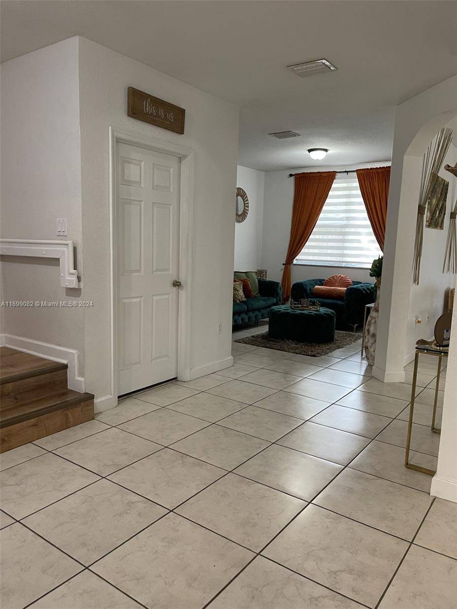 Homestead, FL 33033,1388 NE 33rd Ave #102-24