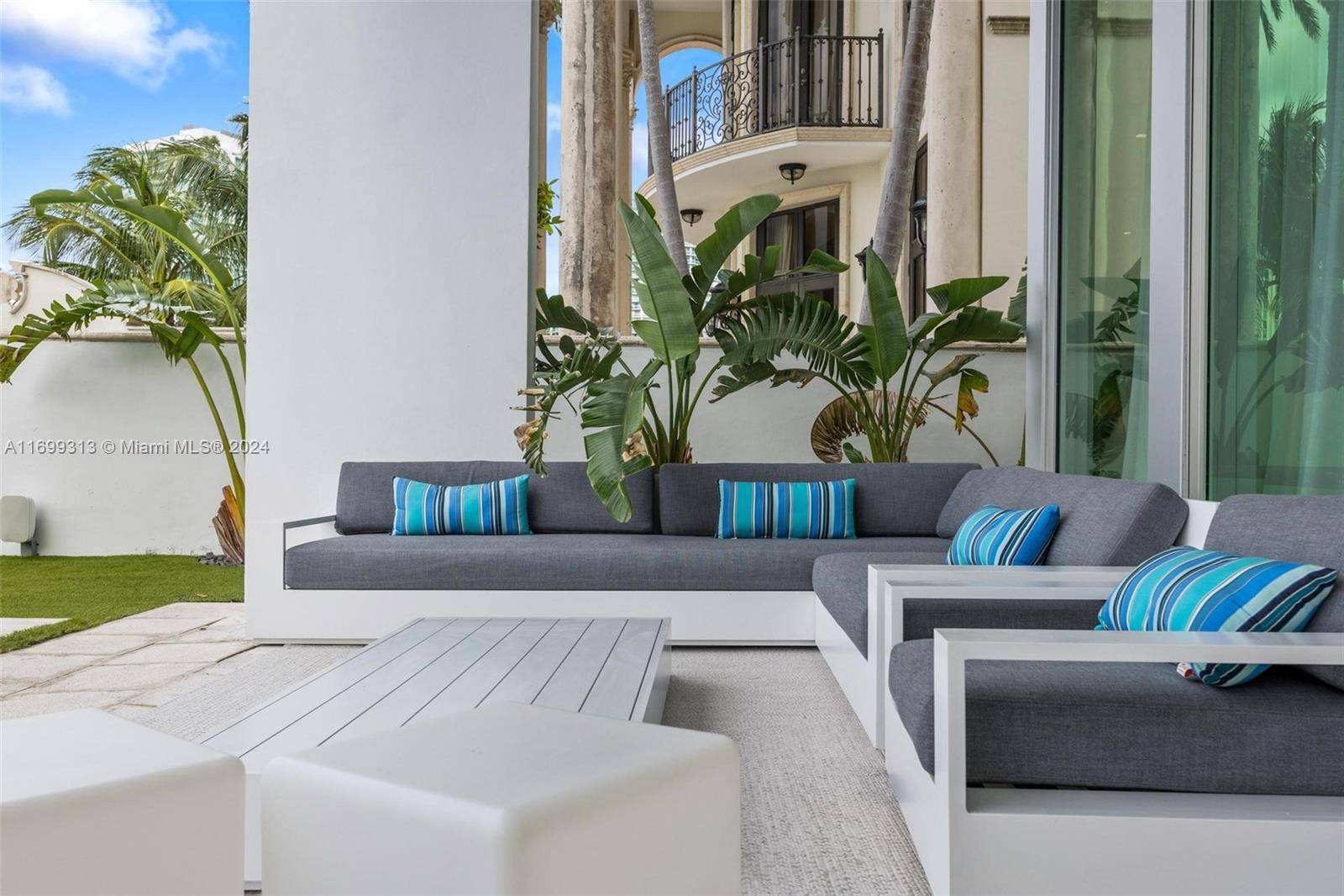 Sunny Isles Beach, FL 33160,323 Atlantic Ave #Na