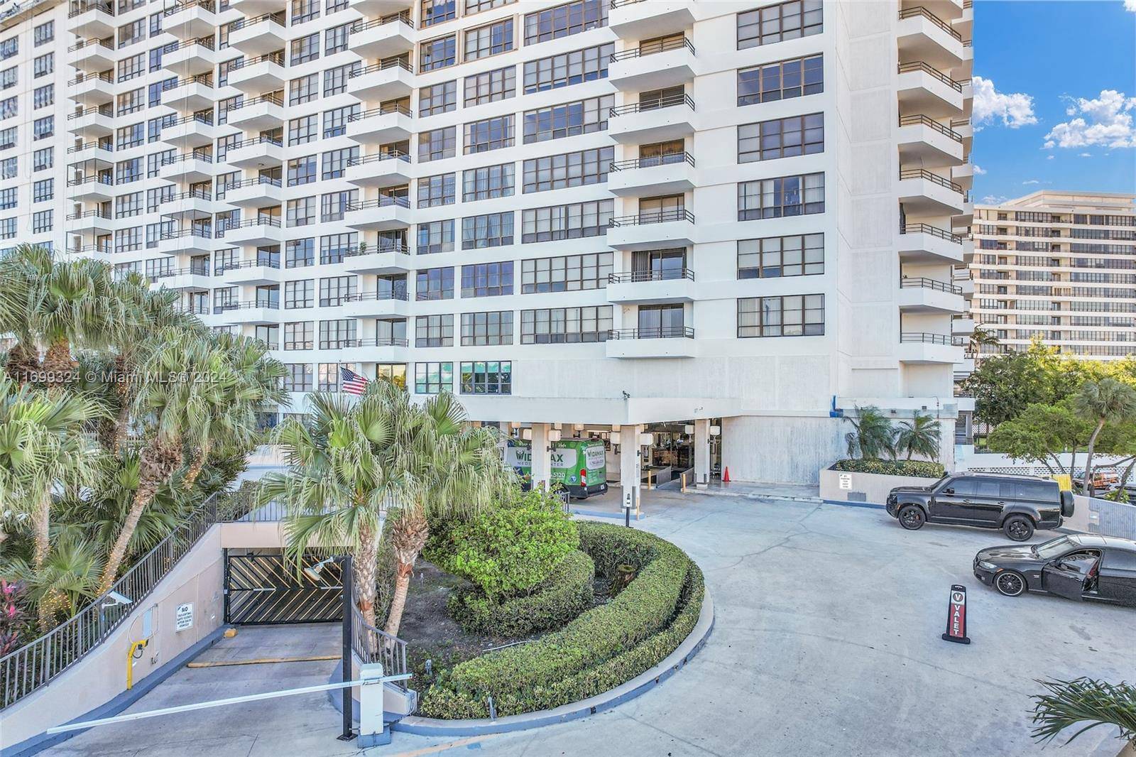 Hallandale Beach, FL 33009,2500 Parkview Dr #2411