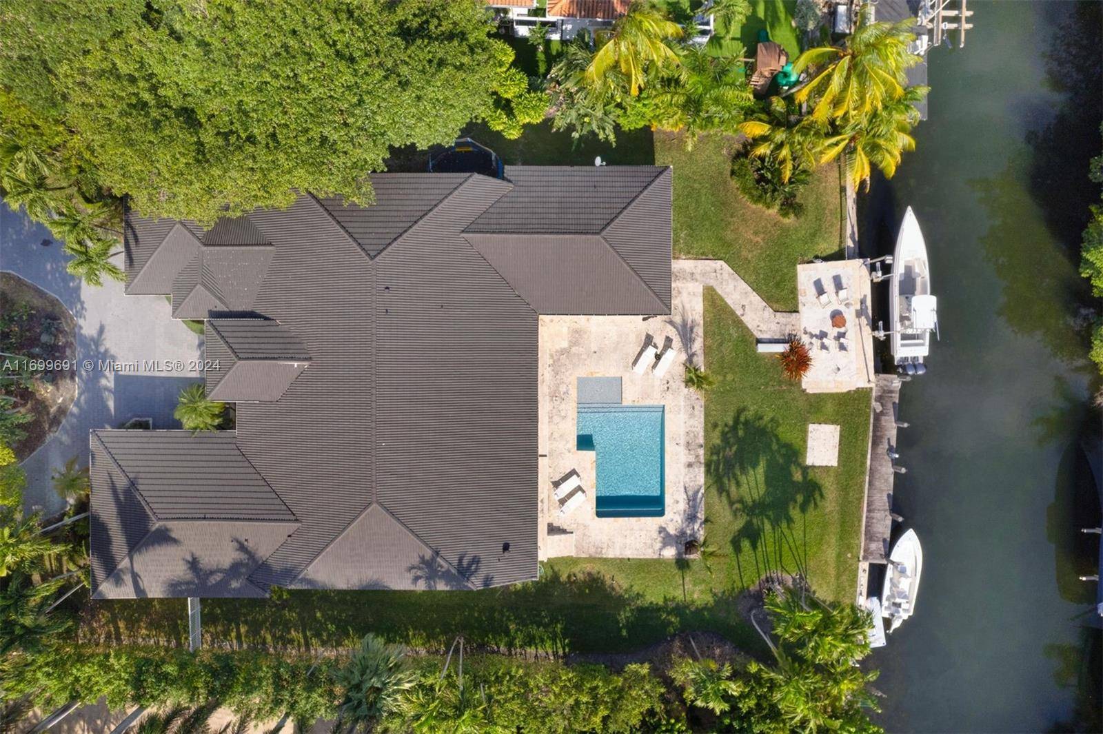 Coral Gables, FL 33143,7155 Los Pinos Blvd
