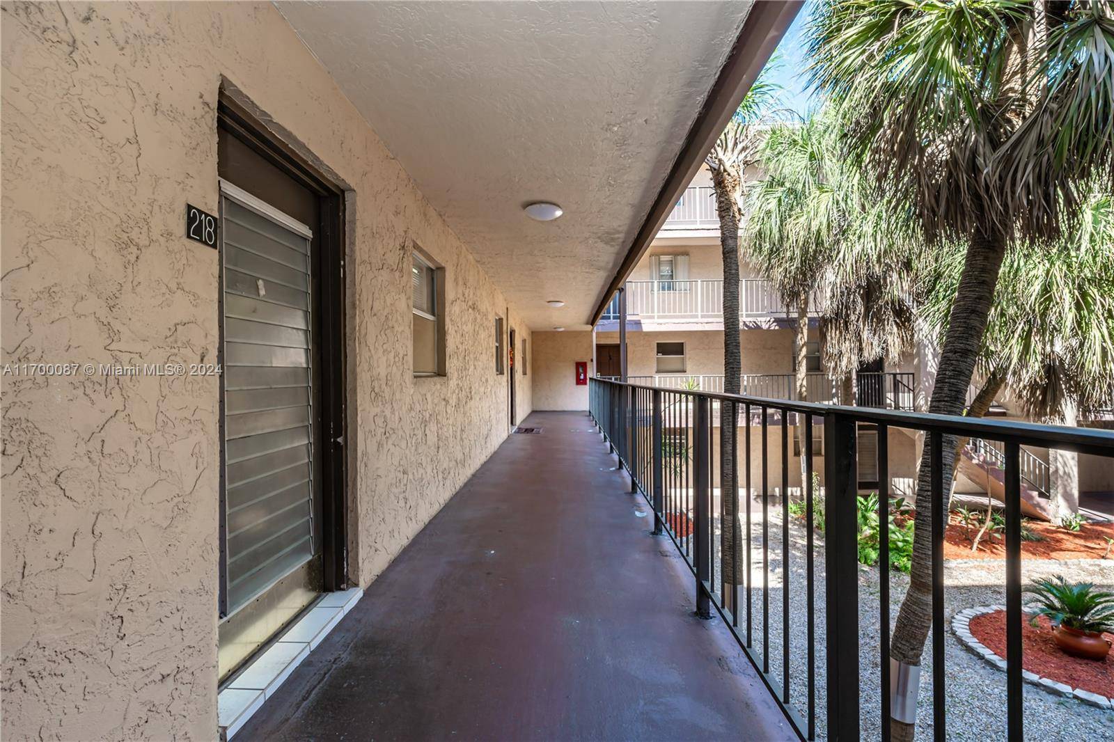 Lauderdale Lakes, FL 33311,2860 Somerset Dr #218K